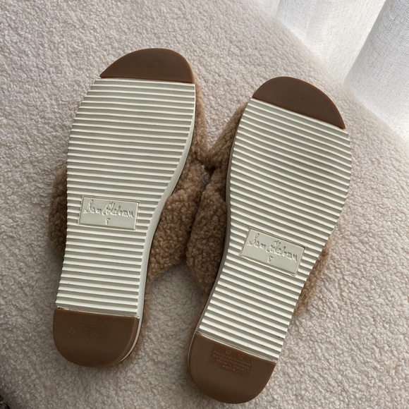 Sam Edelman Alice Faux Shearling Sandal - Picture 6 of 6